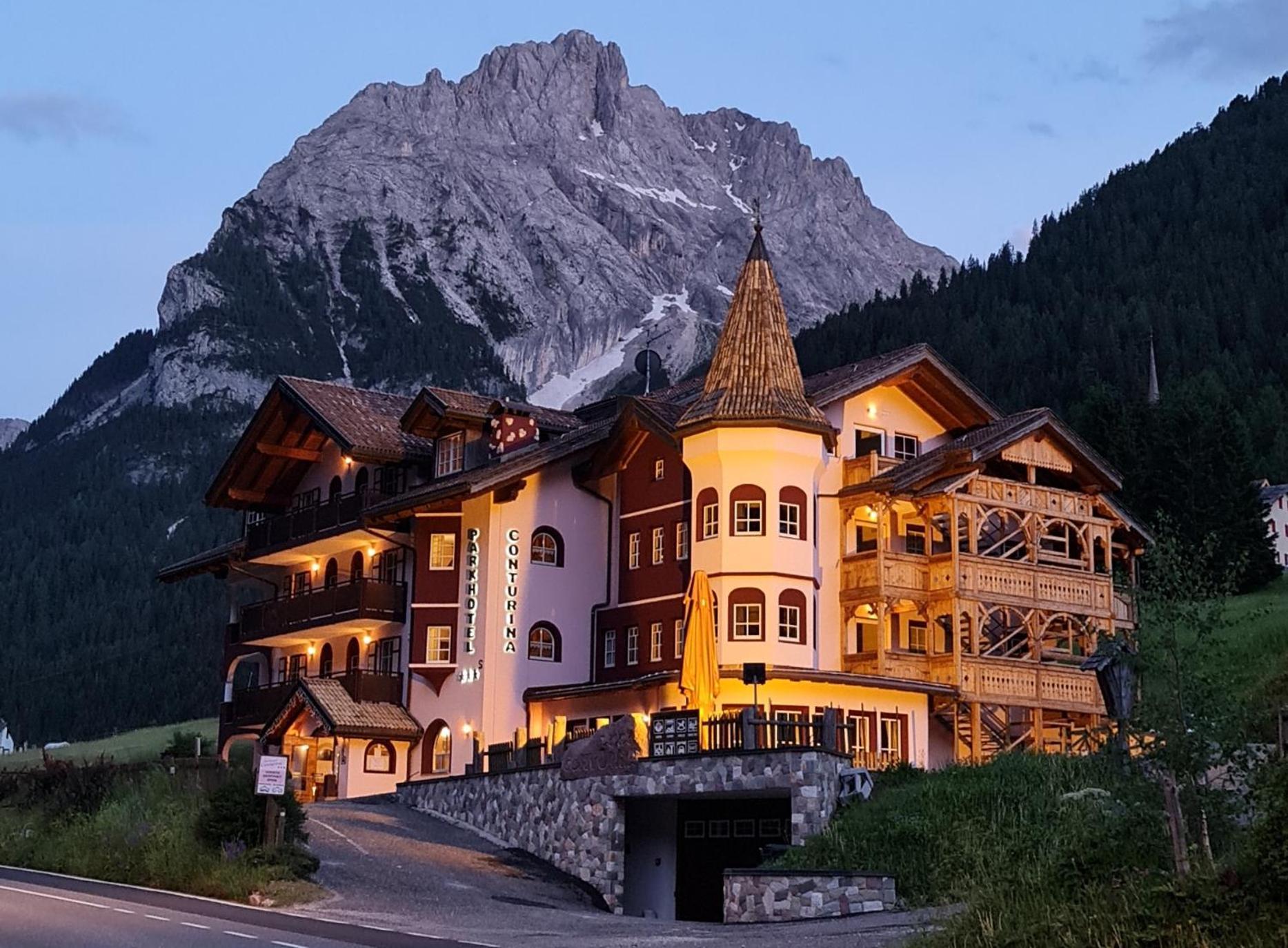 Albergo Conturina อัลบา ดิ คานาเซ ภายนอก รูปภาพ